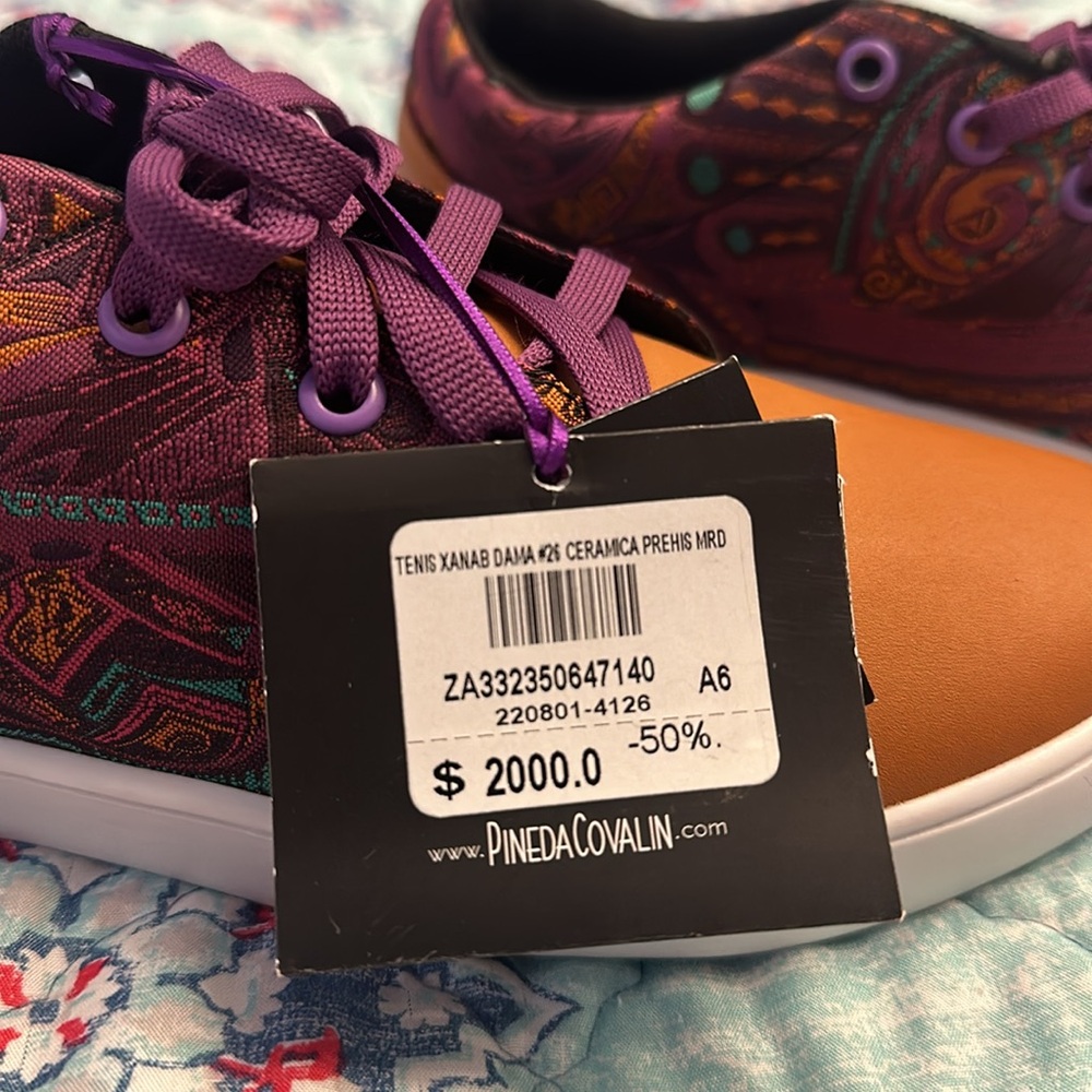 Brand New Mexican artistic hand made shoes